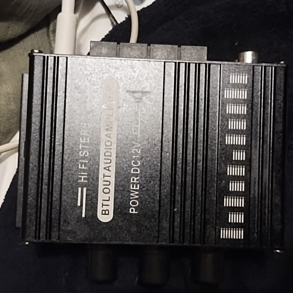Hi-Fi stereo amplifier